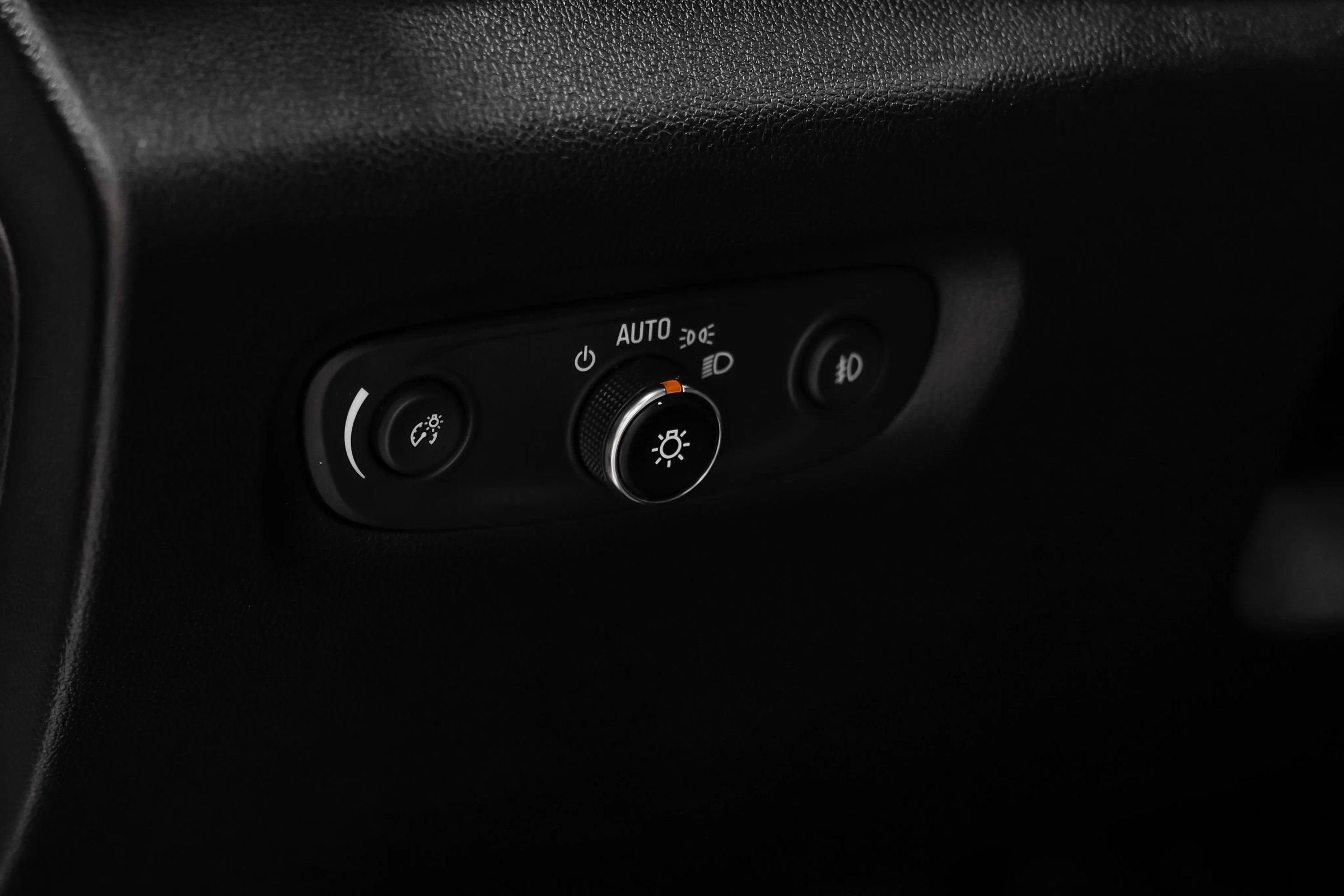 Used 2018 Chevrolet Traverse LT FWD image 25