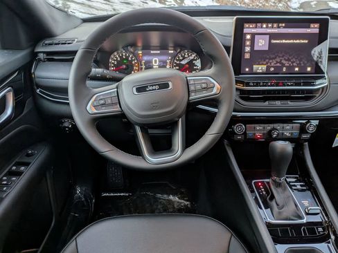 New 2026 Jeep Compass Limited image 14