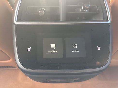 Used 2024 Lucid Air Touring image 12