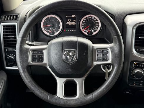 Used 2021 RAM 1500 Classic SLT AWD/4WD image 20