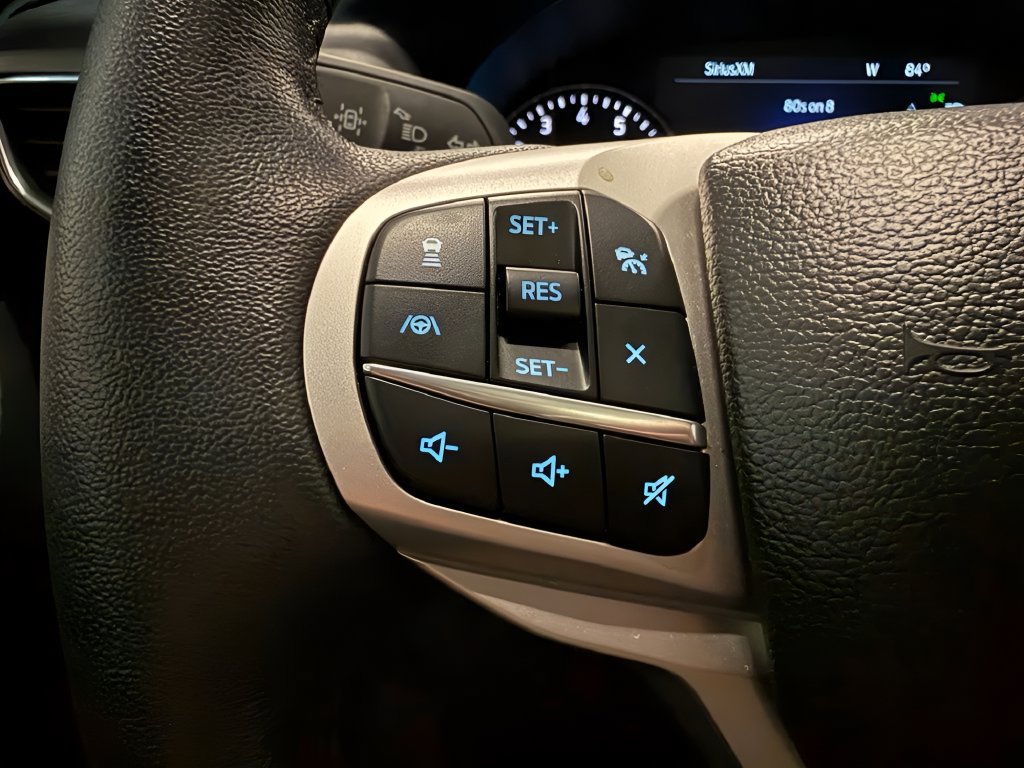 Used 2024 Ford Explorer XLT w/ Equipment Group 202A AWD/4WD image 21