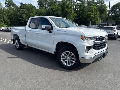 Used 2023 Chevrolet Silverado 1500 LT AWD/4WD image 7