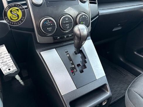 Used 2009 MAZDA MAZDA5 Touring image 13