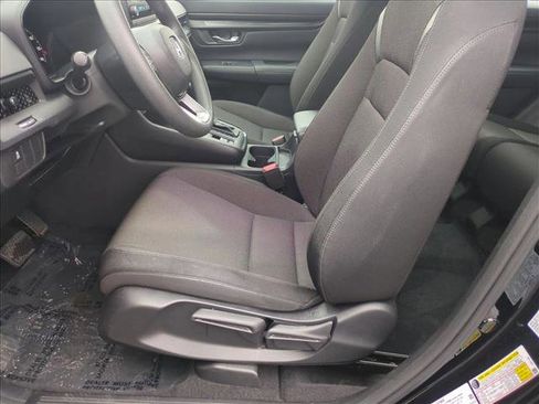 Used 2023 Honda CR-V LX image 15