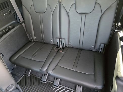 New 2026 Kia Sorento X-Line EX image 21