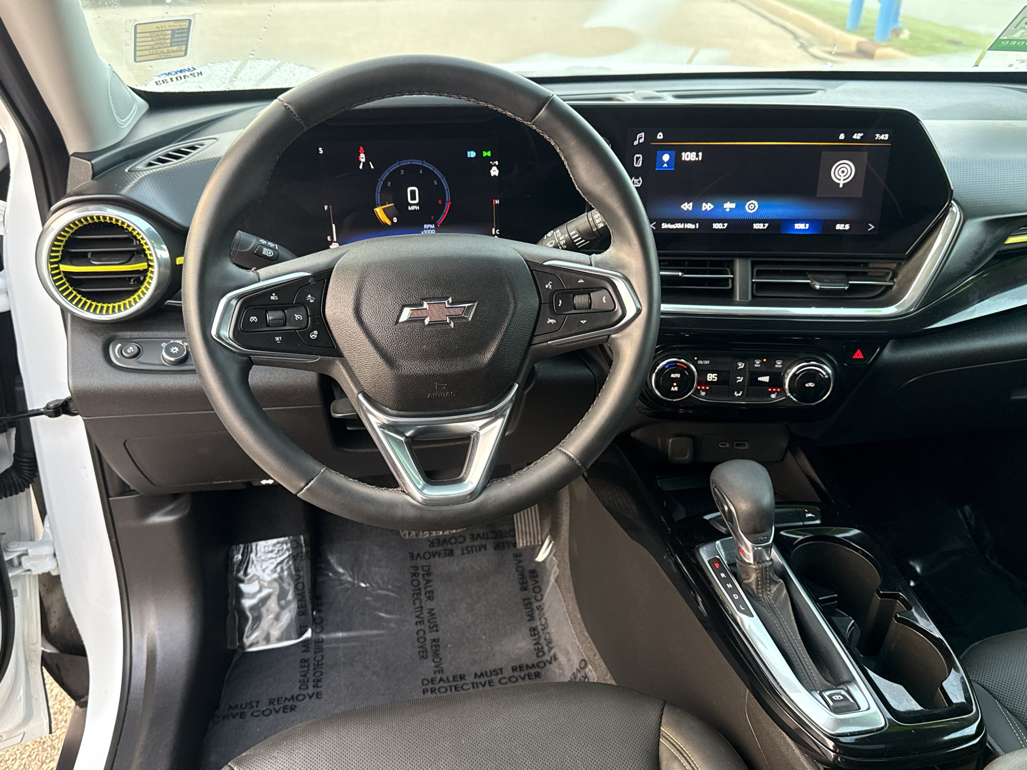 Used 2024 Chevrolet Trax ACTIV w/ Sunroof Package FWD image 12