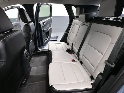 Used 2025 Ford Escape Platinum image 36