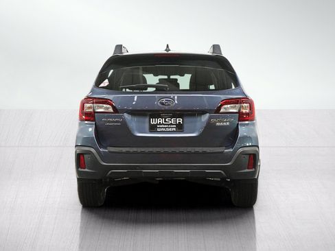Used 2018 Subaru Outback 2.5i Limited AWD/4WD image 4