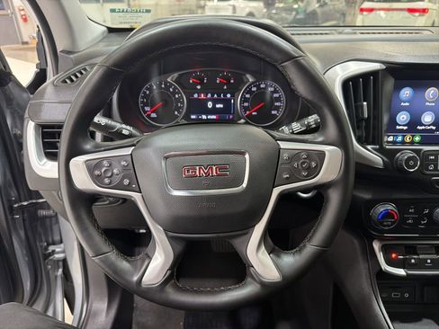 Used 2024 GMC Terrain SLT AWD/4WD image 17