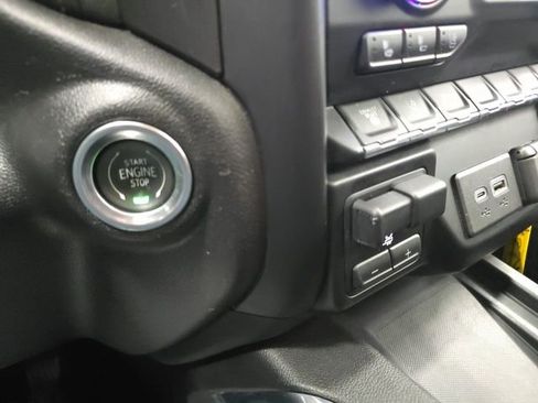 Certified 2023 GMC Sierra 2500 AT4 w/ AT4 Premium Plus Package image 18