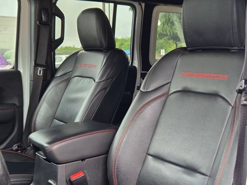 Used 2021 Jeep Wrangler Unlimited Rubicon AWD/4WD image 12