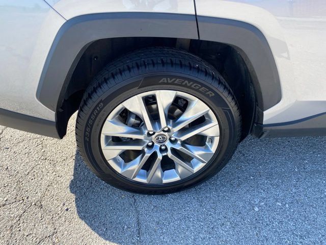 Certified 2019 Toyota RAV4 Limited w/ Advanced Technology Package AWD/4WD image 25