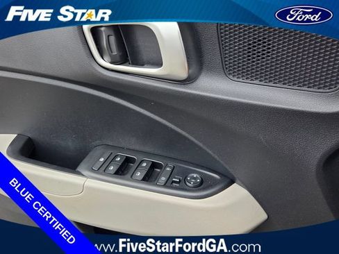 Used 2026 Hyundai Venue SEL FWD image 28
