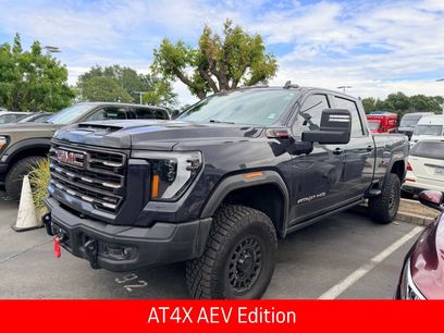 Used 2025 GMC Sierra 2500 AT4X w/ AT4X AEV Edition