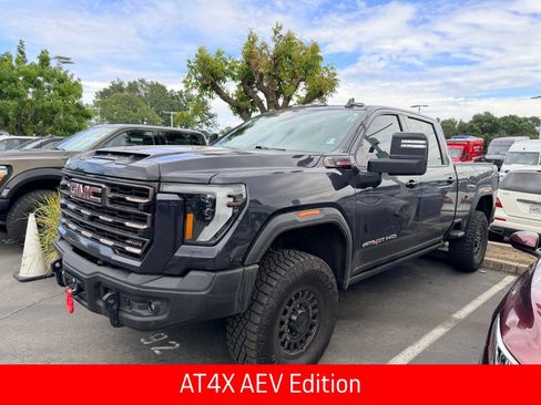 Used 2025 GMC Sierra 2500 AT4X w/ AT4X AEV Edition image 1