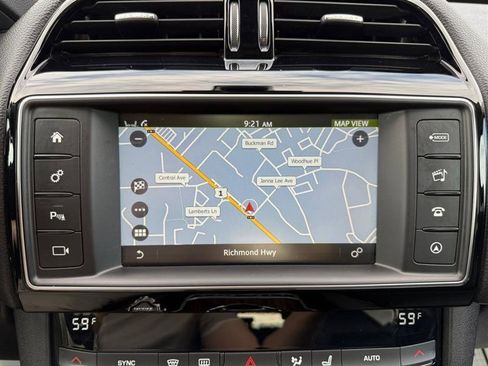 Used 2018 Jaguar F-PACE Prestige image 22