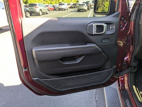 Used 2021 Jeep Wrangler Unlimited Sahara image 12