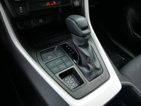 Certified 2025 Toyota RAV4 XLE AWD/4WD image 18