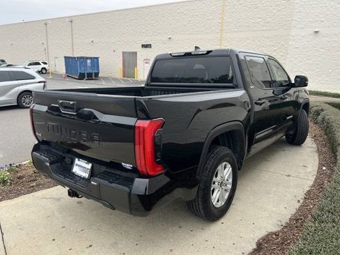 Used 2023 Toyota Tundra SR5 w/ SR5 Premium Package image 10