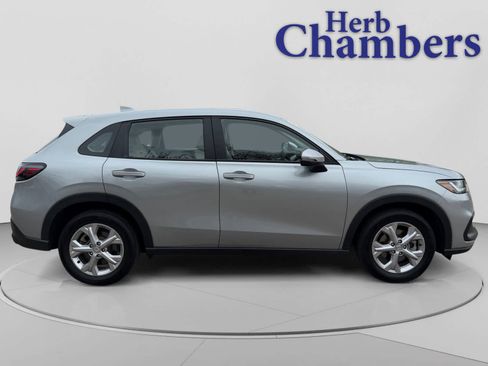 Used 2024 Honda HR-V LX image 12