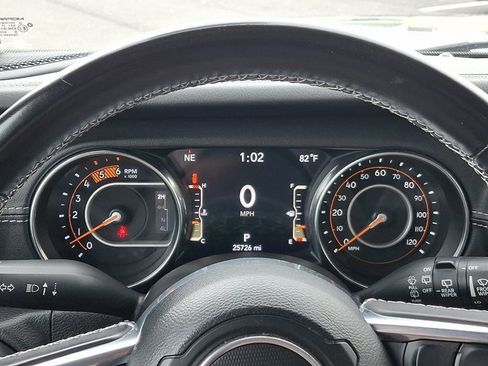 Used 2021 Jeep Wrangler Unlimited Sahara AWD/4WD image 19