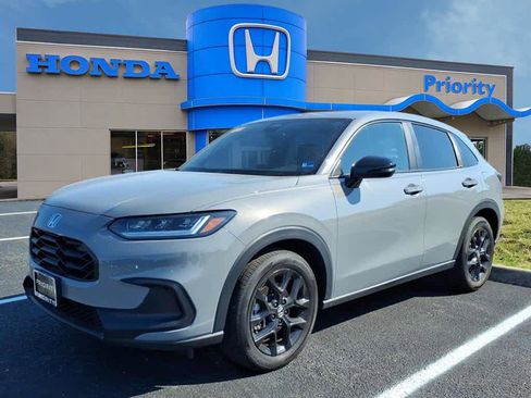 Used 2025 Honda HR-V Sport image 1