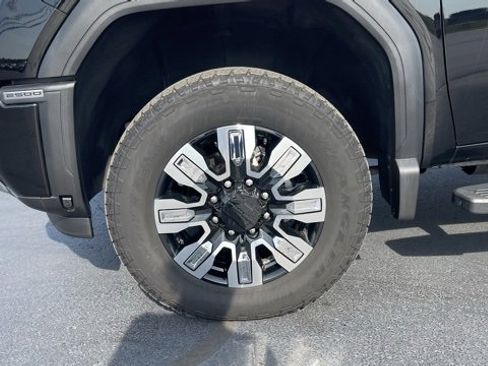 Used 2025 GMC Sierra 2500 Denali w/ Denali Reserve Package image 14