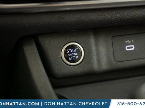 Used 2023 Nissan Rogue SV image 12