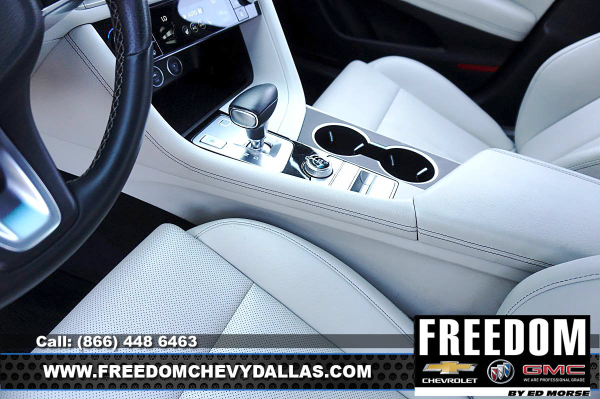 Used 2025 Genesis G70 2.5T RWD image 31