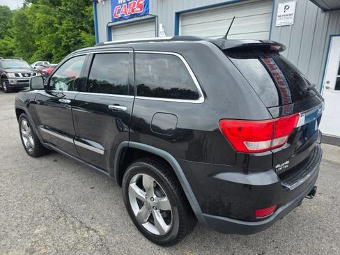 Used 2013 Jeep Grand Cherokee Limited w/ Trailer Tow Group IV AWD/4WD image 7