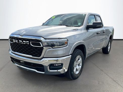 Used 2025 RAM 1500 Big Horn RWD image 3