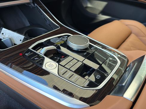 New 2026 BMW X5 sDrive40i image 25