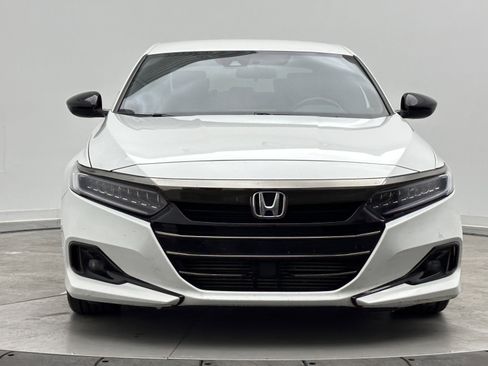 Used 2021 Honda Accord Sport image 2