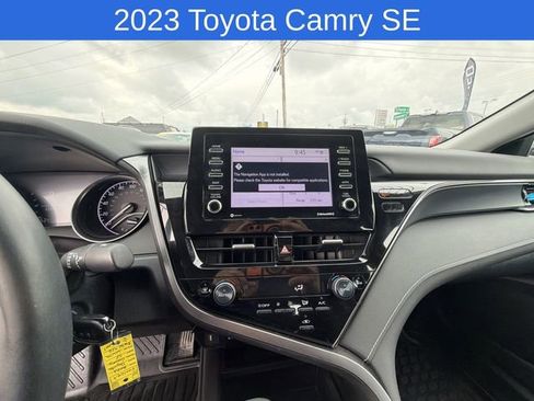 Used 2023 Toyota Camry SE AWD/4WD image 25
