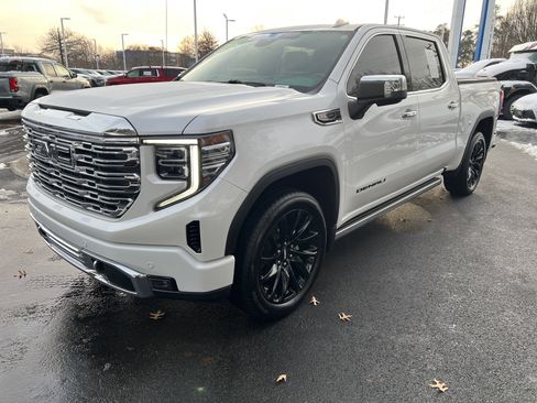 Certified 2023 GMC Sierra 1500 Denali image 5