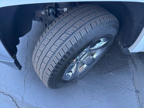 Certified 2018 Chevrolet Silverado 1500 LTZ w/ Sport Package image 18