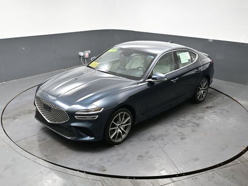 Used 2025 Genesis G70 2.5T image 45