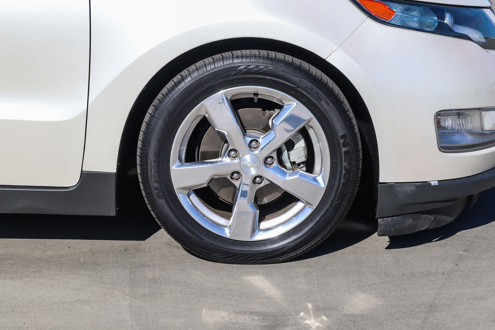 Used 2013 Chevrolet Volt Premium w/ Premium Trim Package FWD image 9