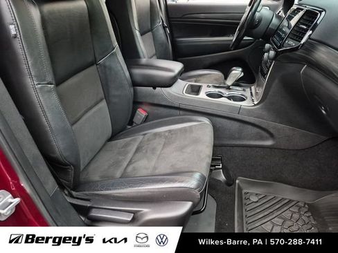 Used 2021 Jeep Grand Cherokee Laredo X AWD/4WD image 27