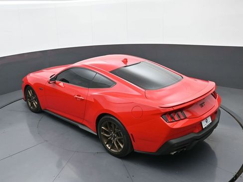 Used 2024 Ford Mustang GT Premium image 33