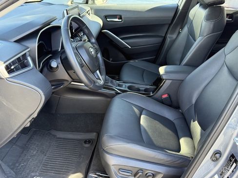 Certified 2022 Toyota Corolla Cross XLE image 19