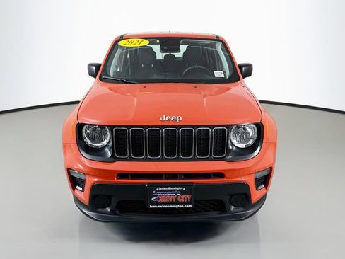 Used 2021 Jeep Renegade Sport FWD image 2