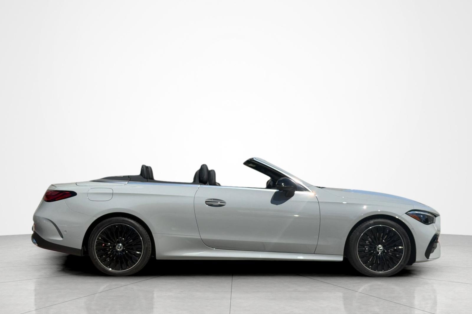 New 2027 Mercedes-Benz CLE 300 4MATIC Cabriolet image 6