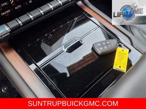Used 2025 GMC Yukon Denali image 16
