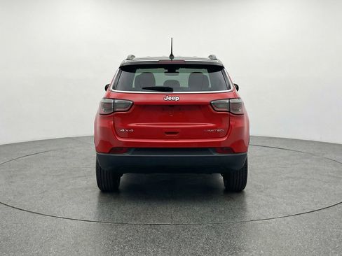 Used 2025 Jeep Compass Trailhawk image 7