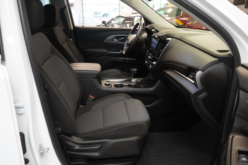 Used 2020 Chevrolet Traverse LT AWD/4WD image 27