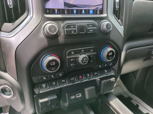 Used 2022 Chevrolet Silverado 2500 LTZ w/ LTZ Plus Package AWD/4WD image 26