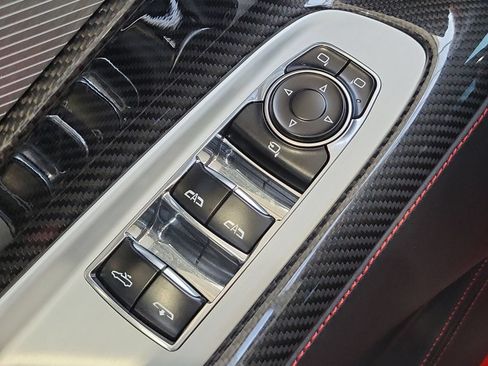 Used 2024 Chevrolet Corvette Z06 RWD image 22