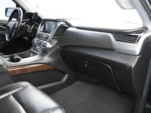 Used 2019 Chevrolet Tahoe LT image 16