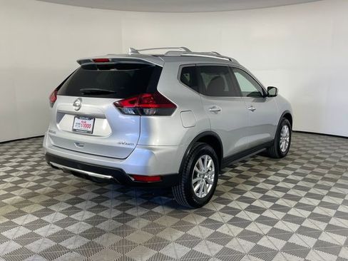 Used 2018 Nissan Rogue SV AWD/4WD image 24